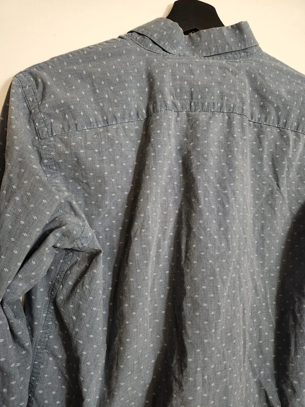 Banana Republic Men's Light Blue Micro-Print Button-Down Shirt - Size Small